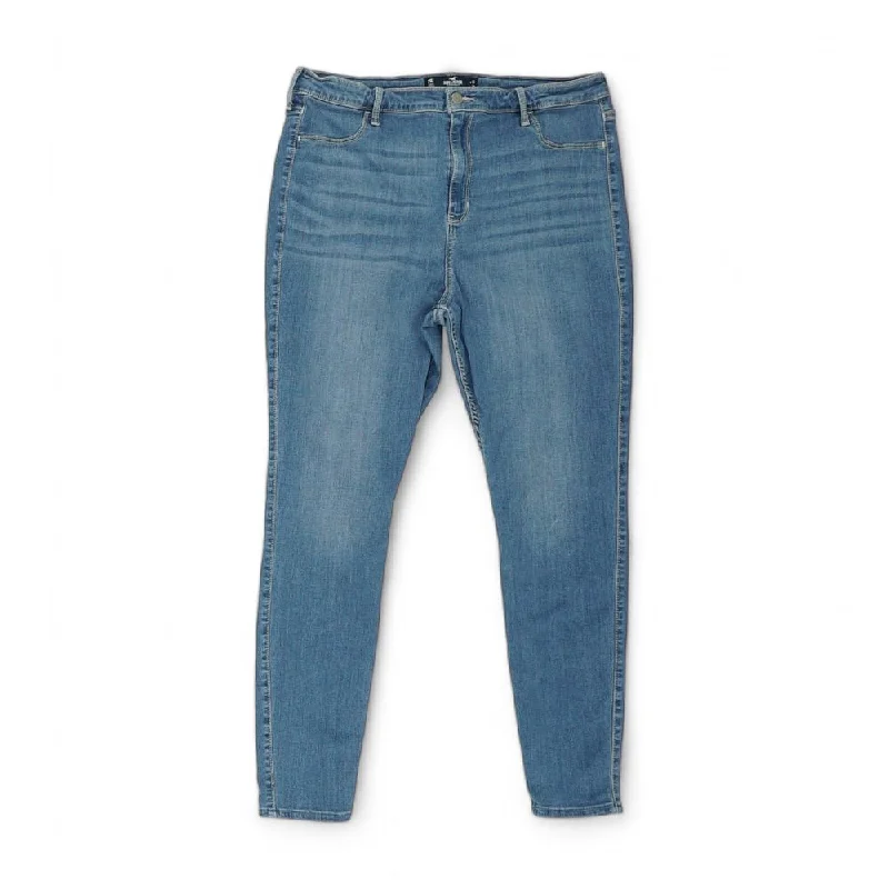 Blue Solid High Rise Jeans