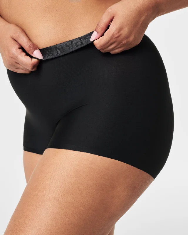 Sheer Control Shaping Boyshort Very Black