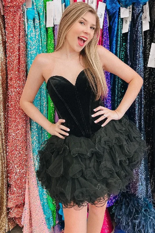 Black Velvet Strapless Ruffles Short Homecoming Dress